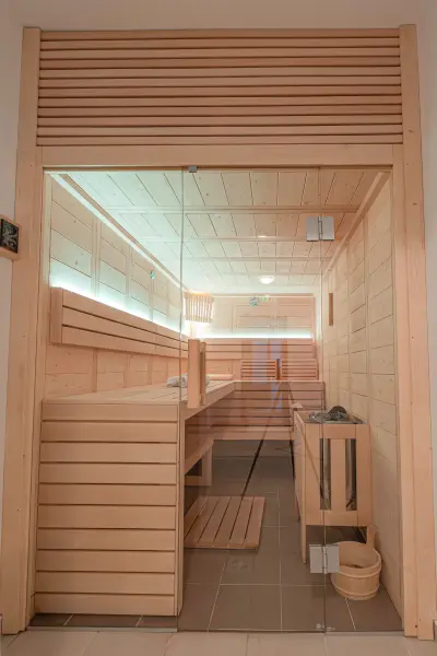 Sauna finlandeza cu usa din sticla – Pensiunea Veranda, Remetea, Harghita