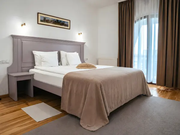 Camera dubla cu balcon – Pensiunea Veranda, Remetea, Harghita